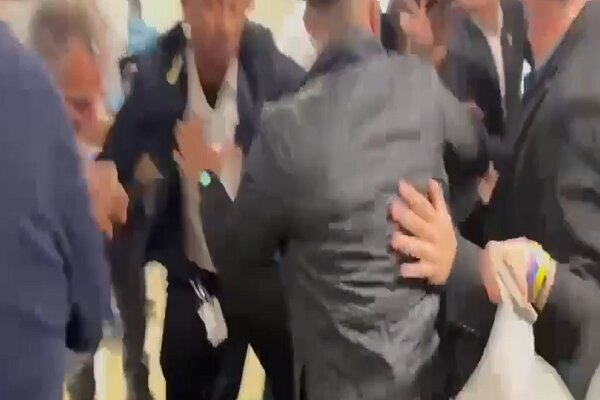 از ادعای آمریکا درباره عدم جنگ در سرزمینهای اشغالی تا حمله رژیم صهیونیستی به سوریه از ادعای آمریکا درباره عدم جنگ در سرزمینهای اشغالی تا حمله رژیم صهیونیستی به سوریه