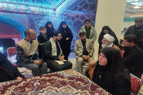 برپایی غرفه کانون قرآن خدمت رضوی در نمایشگاه قرآن + عکس برپایی غرفه کانون قرآن خدمت رضوی در نمایشگاه قرآن + عکس