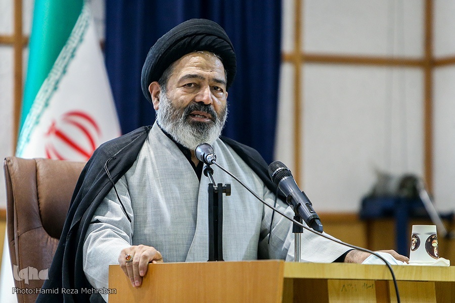 حجت‌الاسلام سیدعبدالفتاح نواب نماینده ولی فقیه در امور حج و زیارت