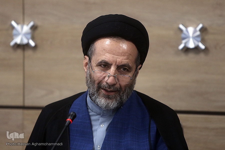 از تصلب در برابر فقاهت معاصر تا مدرنسازی قرآن یا قرآنی کردن مدرنیته از تصلب در برابر فقاهت معاصر تا مدرنسازی قرآن یا قرآنی کردن مدرنیته