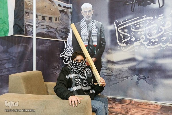 قرآن راه زندگی را از مقاومت تعریف می‌کند