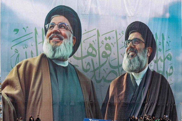 ارسال/ هیئتی از سوی آیت‌الله سبحانی درمراسم تشییع پیکر شهید نصرالله شرکت کرد