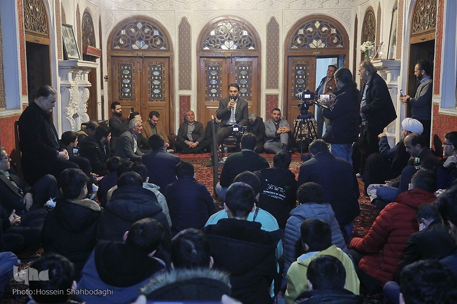 ضیافت شبانه قاریان نوجوان در دل تاریخ + عکس ضیافت شبانه قاریان نوجوان در دل تاریخ + عکس