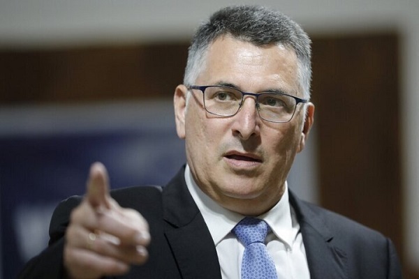 از مخالفت انگلیس با کوچاندن فلسطینیان تا تعویق سفر نماینده آمریکا به سرزمین‌های اشغالی