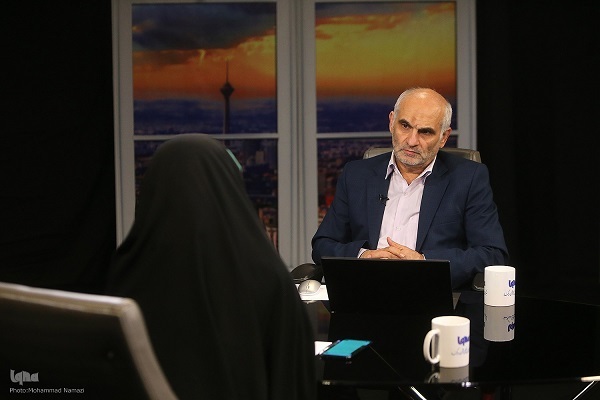 اهالی رسانه امام زمان(عج) را حاضر و ناظر به برنامهسازی خود بدانند اهالی رسانه امام زمان(عج) را حاضر و ناظر به برنامهسازی خود بدانند