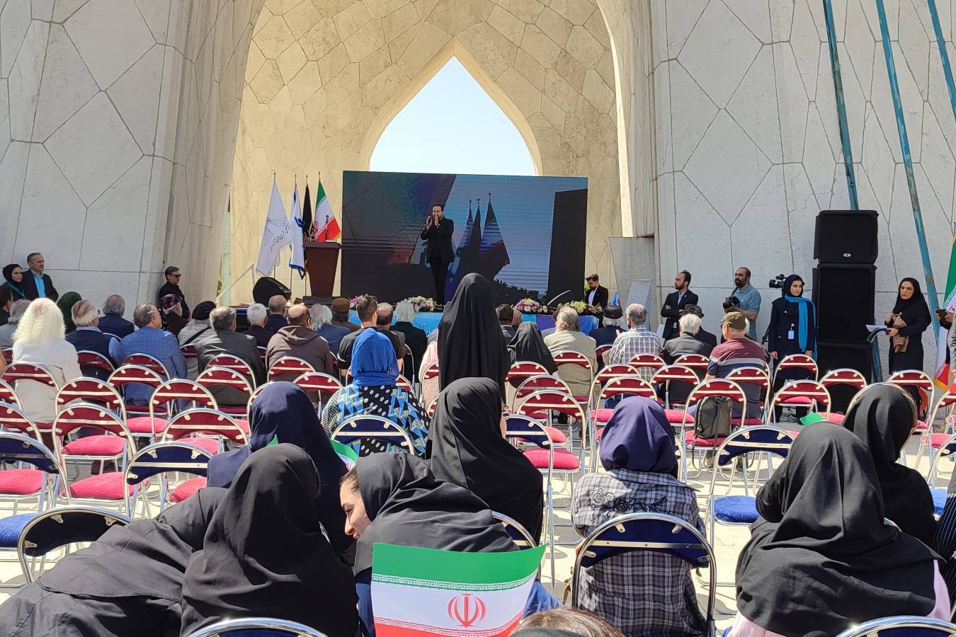 خلیج‌فارس، استوانه‌ هویتی جامعه ایرانی است + فیلم