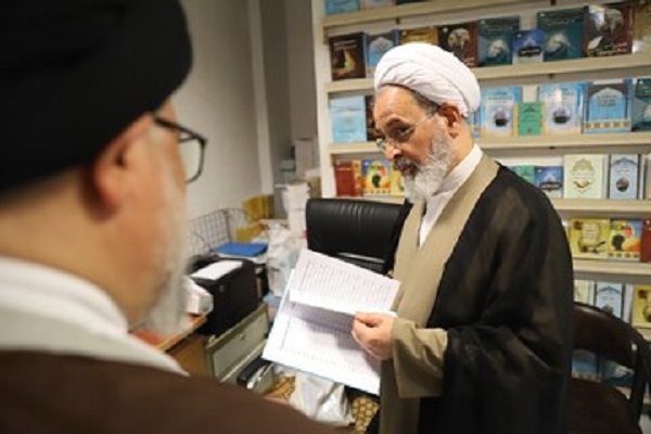 آیت‌الله علیرضا اعرافی، مدیر حوزه‌های علمیه