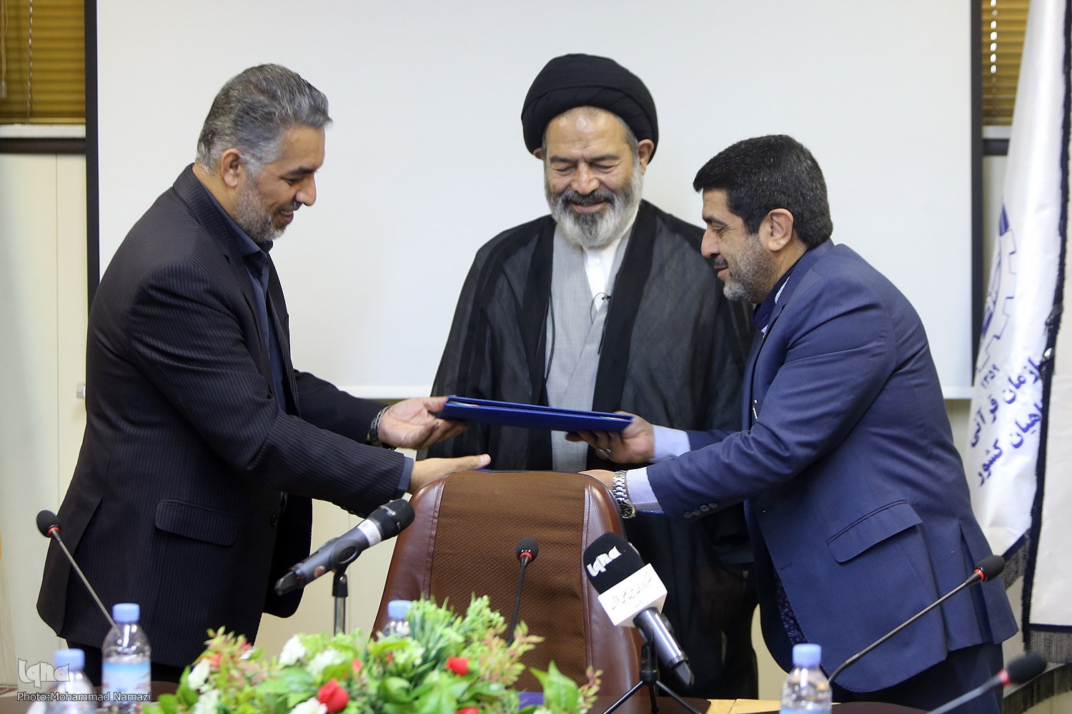 «ایکنا» شوق قرآن‌فهمی را در جامعه ایجاد کند