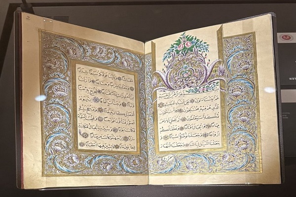 کاتب قرآن باید غرور و کبر را از روح خود بزداید کاتب قرآن باید غرور و کبر را از روح خود بزداید