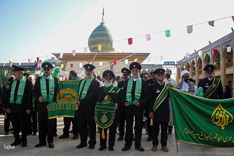 آیین غبارروبی حرم مطهر حضرت احمدبن موسی الکاظم (ع)
