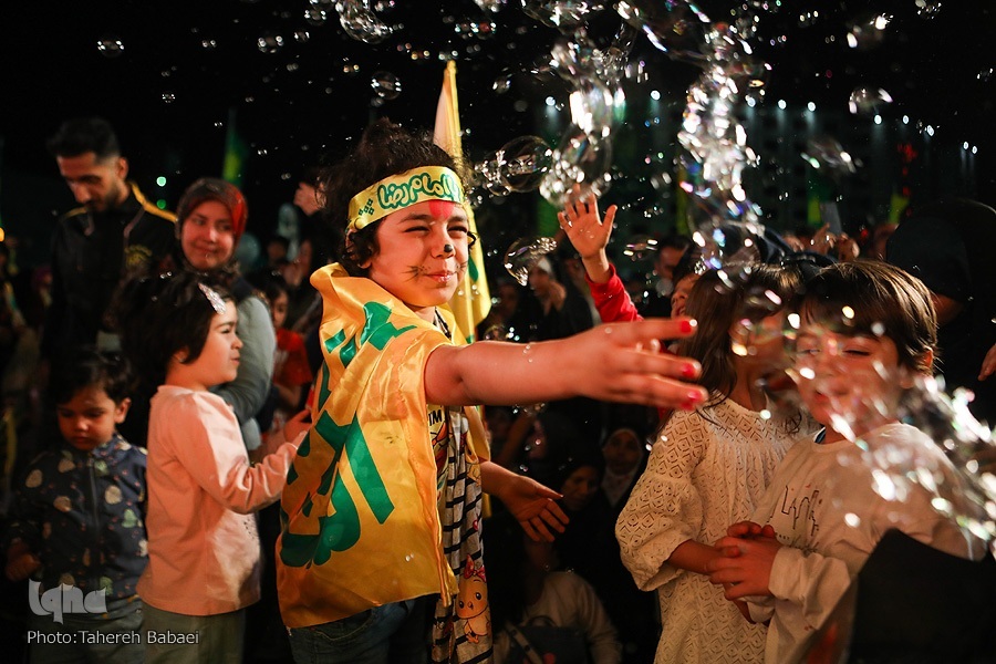 ایران حرم است و ما امام رضایی هستیم