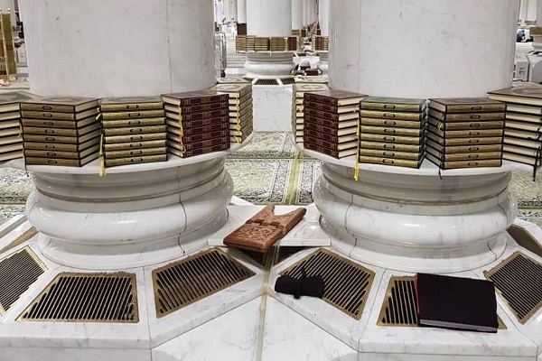 تلاوت قرآن در مسجدالنبی(ص) پس از اقامه نماز صبح + فیلم و عکس