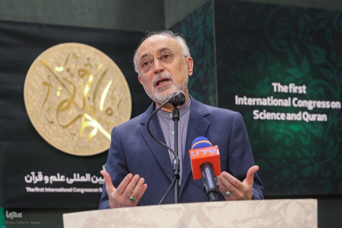 ایمان و تقوا اولین شرط بهره‌مندی از هدایت قرآن کریم است