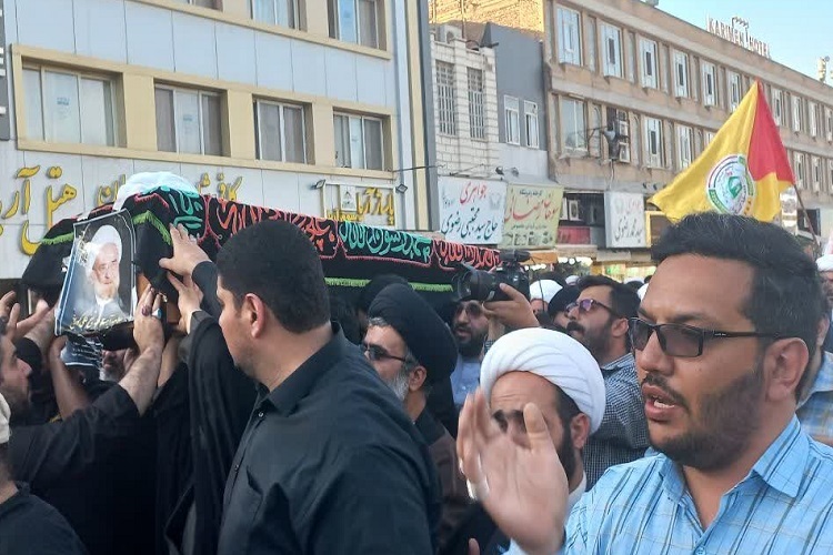 ارسال/ مراسم تشییع آیت‌الله کورانی برگزار شد