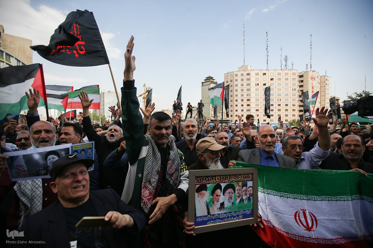 تجمع قدرشناسانه مردم پایتخت در سوگ خادمان شهید ملت