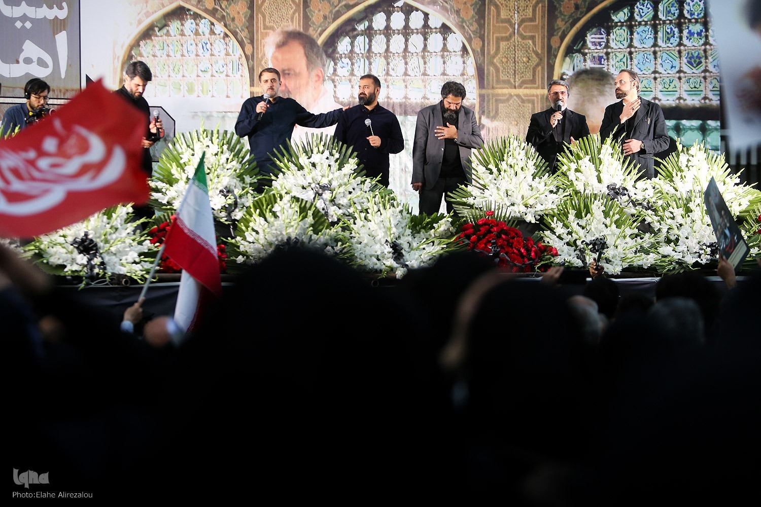 تجمع قدرشناسانه مردم پایتخت در سوگ خادمان شهید ملت