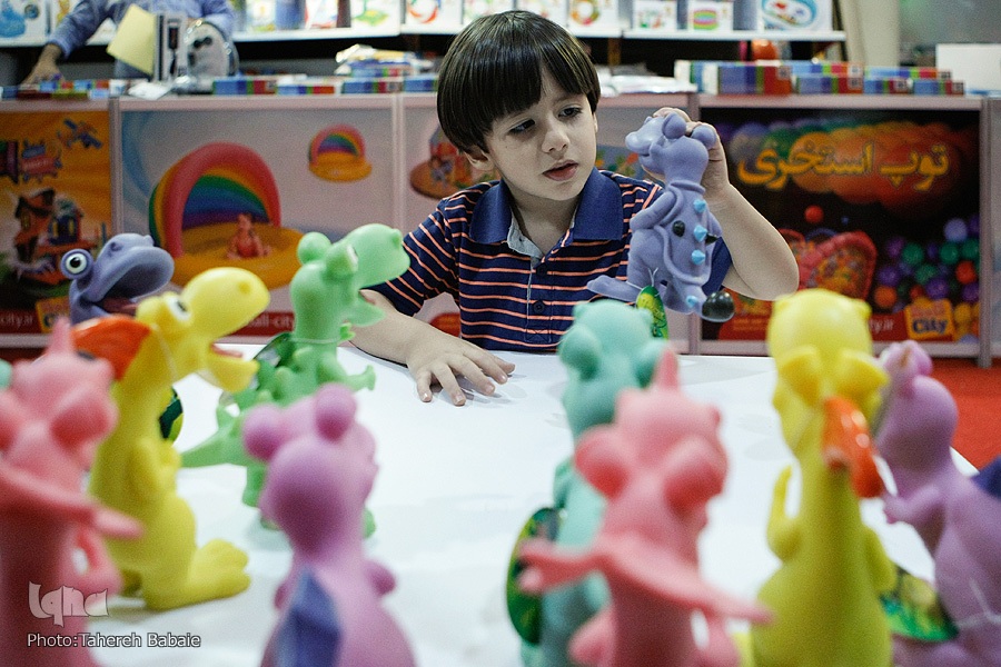 سعادتمندی کودک و نوجوان با پذیرش مسئولیت‌های مبتنی بر ارزش‌ها