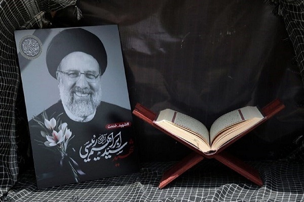 آماده// آيت‌الله رئیسی، مسئول و متعهد به دفاع از منافع مردم بود