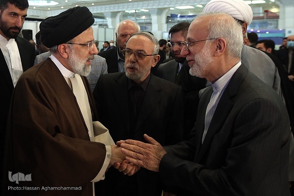 تبدیل حال مردم به احسنالحال در پرتو قرآن + عکس تبدیل حال مردم به احسنالحال در پرتو قرآن + عکس