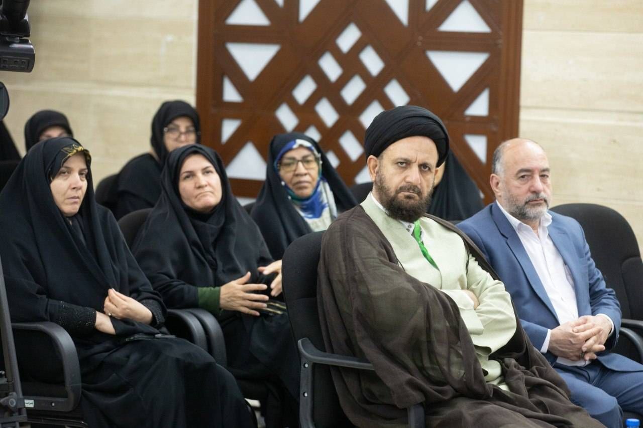 همایش «حج در نگاه رهبری» در مکه برگزار شد