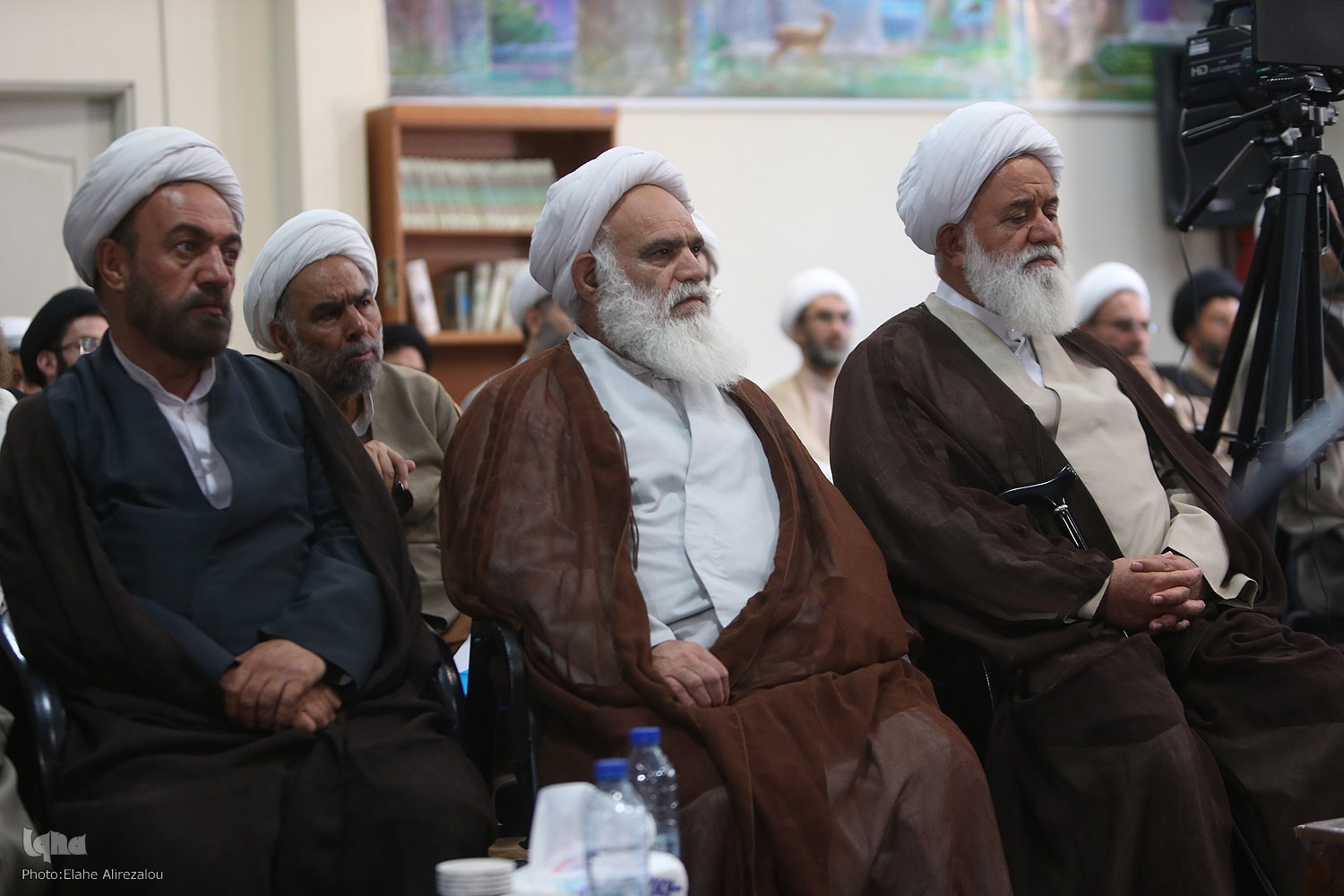 ریاست علوم برای فلسفه است، نه عرفان