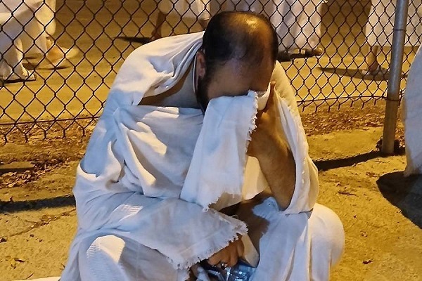 حضور و راز و نیاز زائران ایرانی در عرفات