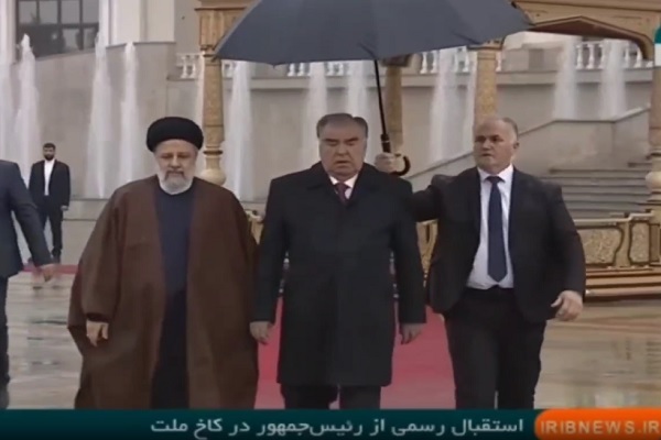 آماده/ یادداشت// آیت‌الله رئیسی با وجود عهده‌دار بودن مناصب حساس، همان سید ابراهیم رئیسی بود