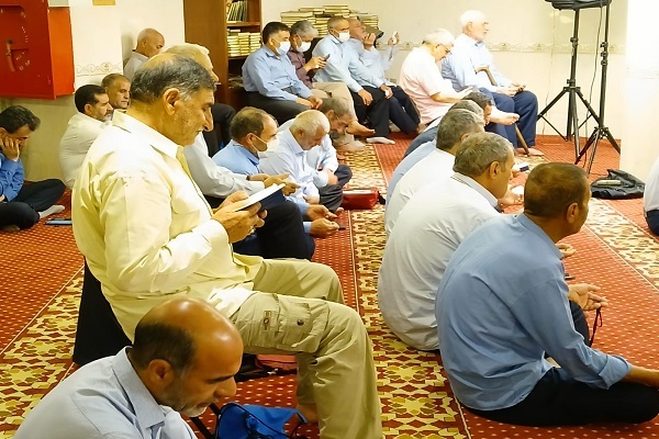 زمزمه دعای ندبه با حضور زائران ایرانی در مکه + عکس و فیلم