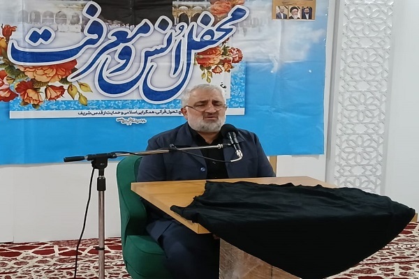 تأکید بر الگوگیری از اخلاق نبوی در محفل انس و معرفت مکه + فیلم