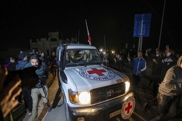 از شروع دوباره مذاکرات بین حماس و تلآویو تا حمله صهیونیستها به جنوب لبنان از شروع دوباره مذاکرات بین حماس و تلآویو تا حمله صهیونیستها به جنوب لبنان