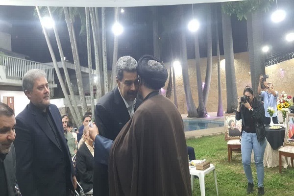 حضور رئیس جمهور ونزوئلا در مراسم گرامیداشت شهدای خدمت + فیلم و عکس حضور رئیس جمهور ونزوئلا در مراسم گرامیداشت شهدای خدمت + فیلم و عکس