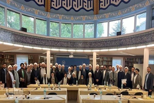 نخستین سمینار عاشورا ویژه روحانیون در هامبورگ برگزار شد