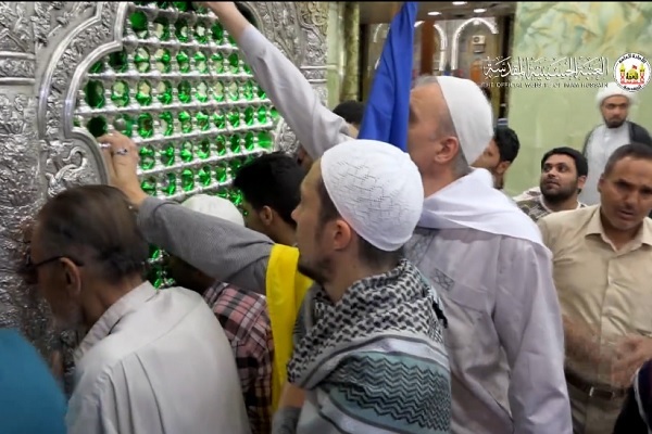 آماده/ گفتگو// یافتههای تازه مسلمان اوکراینی از دین اسلام در خلال زیارت امام حسین(ع) آماده/ گفتگو// یافتههای تازه مسلمان اوکراینی از دین اسلام در خلال زیارت امام حسین(ع)