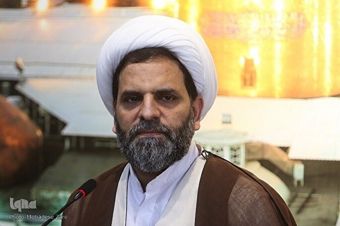 ضرورت حفظ جایگاه قرآن در اجرای برنامه‌های سوگواره بصیرت عاشورایی