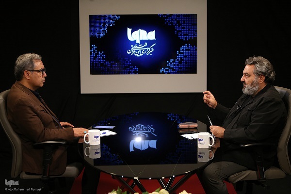 در حال تکمیل / داریوش یاری