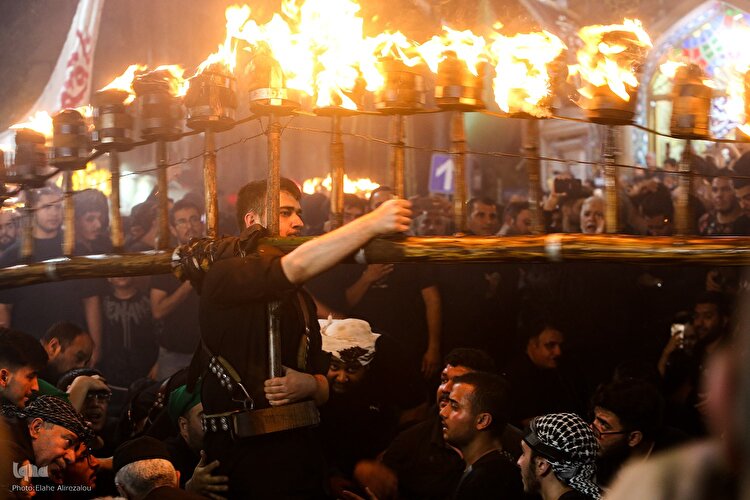 آئین مشعل گردانی در دولت آباد تهران