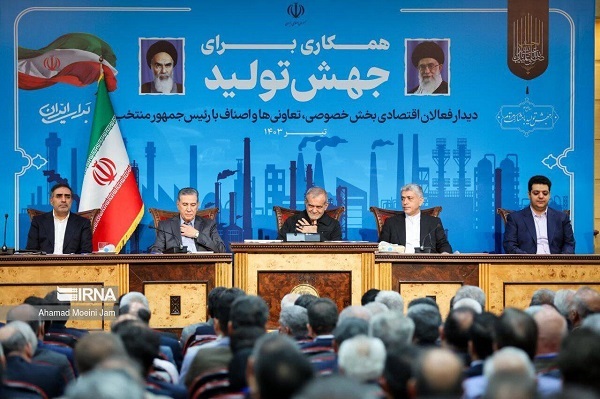 دیدار جمعی از فعالان اقتصادی با مسعود پزشکیان