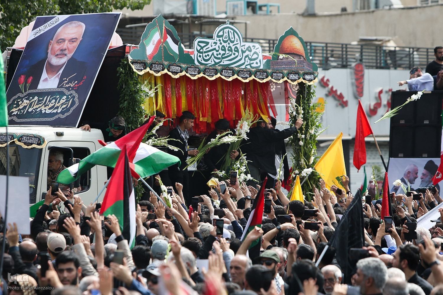 برگزاری مراسم تشییع پیکر شهید اسماعیل هنیه در تهران برگزاری مراسم تشییع پیکر شهید اسماعیل هنیه در تهران