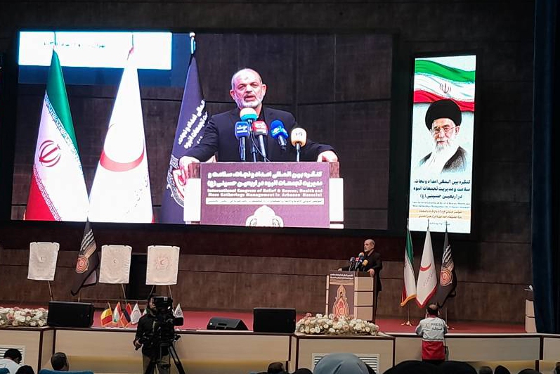 تمرکز بر مراقبت از محیط زیست، تب‌ دنگی و گرما در اربعین ۱۴۰۳ 