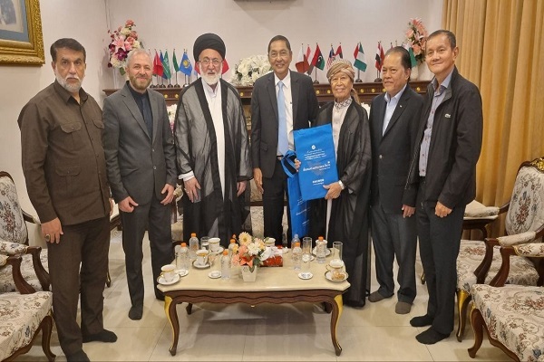 جمهوری اسلامی ایران الگویی مناسب برای مسلمانان جهان است