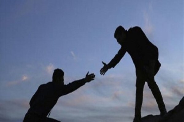 مراتب حق مردم؛ حق خدمت و یاری