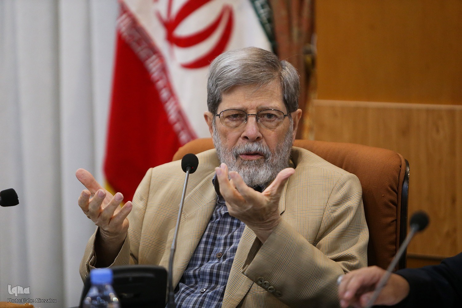 رئیس جدید گروه قرآن، عترت و سلامت فرهنگستان علوم پزشکی معرفی شد رئیس جدید گروه قرآن، عترت و سلامت فرهنگستان علوم پزشکی معرفی شد