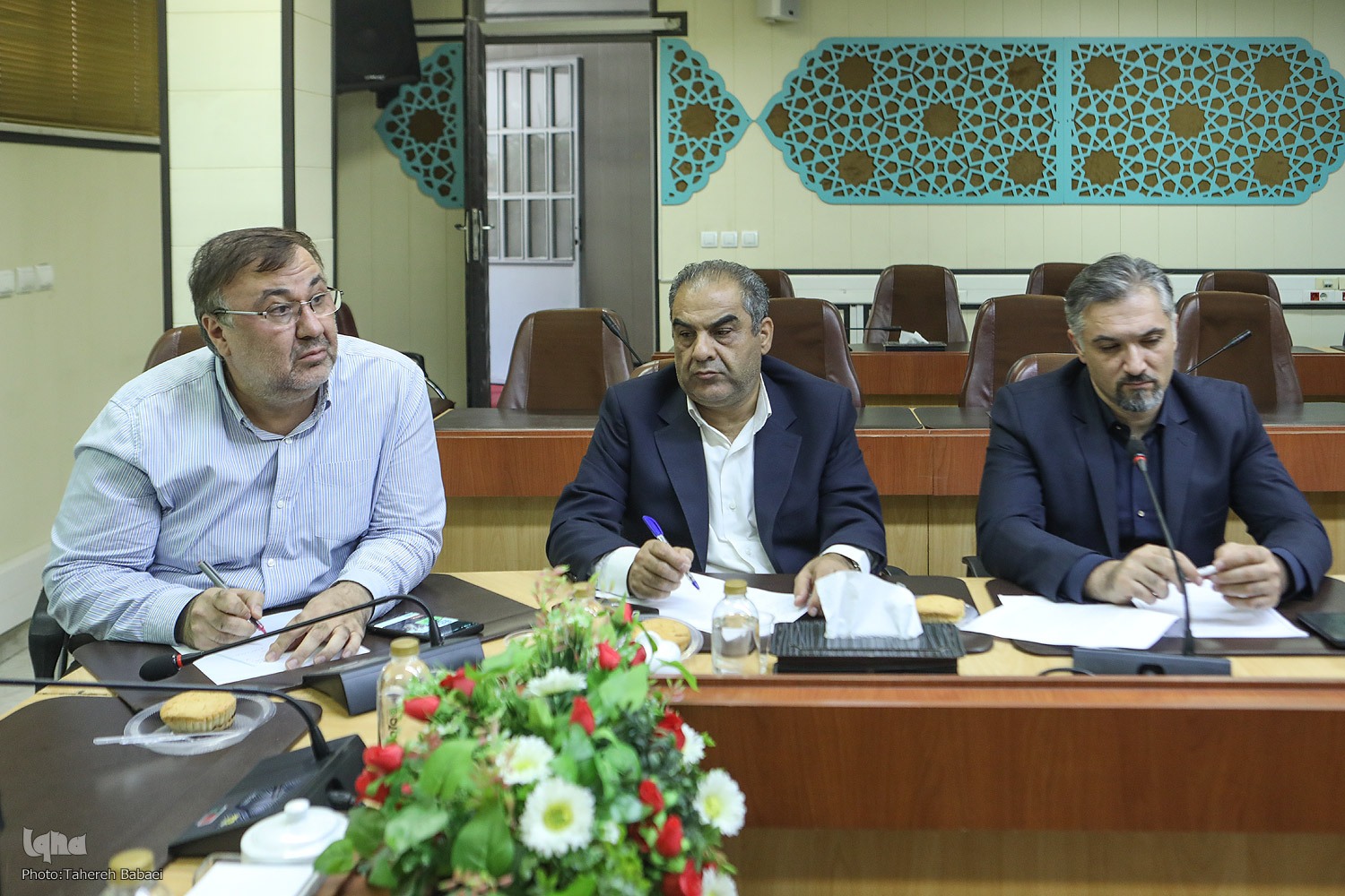 ارتقا سواد فضای مجازی؛ با توصیه یا صبوری