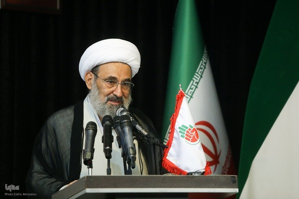 تجمیع میدان و دیپلماسی؛ الگوی حکمرانی سیاسی شهید امیرعبداللهیان تجمیع میدان و دیپلماسی؛ الگوی حکمرانی سیاسی شهید امیرعبداللهیان