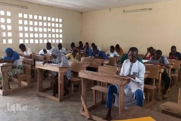 آزمون پذیرش طلاب نمایندگی المصطفی در ساحل عاج برگزار شد