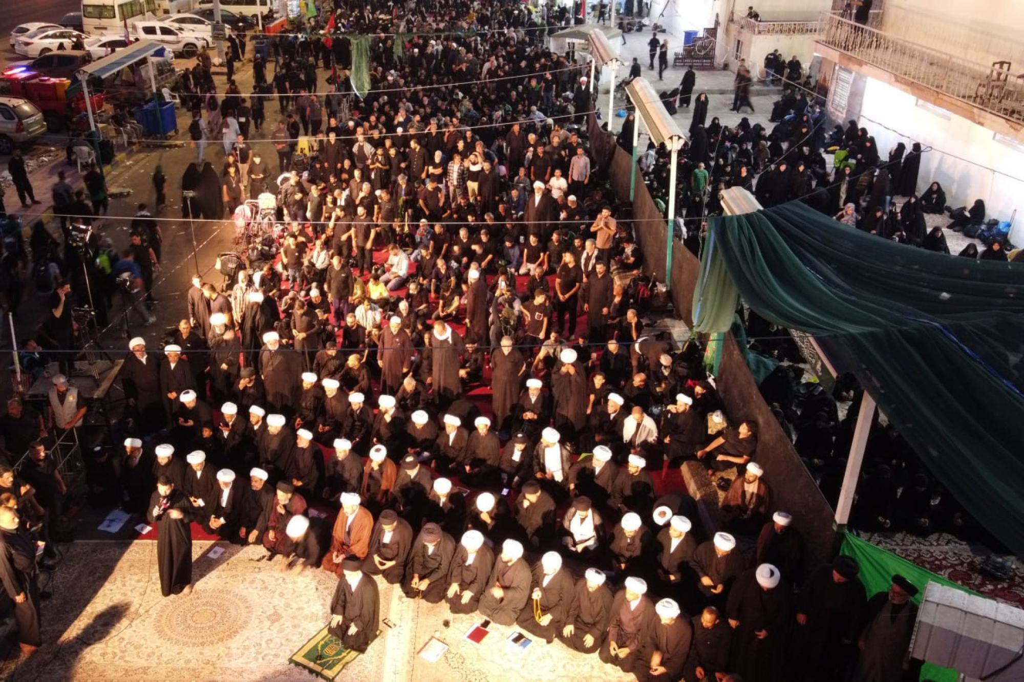 از برپایی طولانی‌ترین نماز جماعت زوار اربعین تا ورود بیش از 3 میلیون زائر به عراق