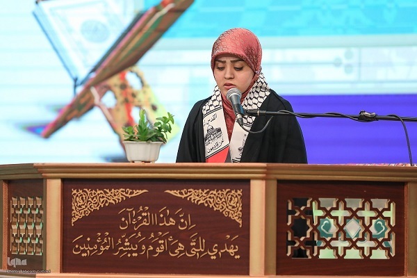 رقابت 2 بانوی همیشه رقیب در تلاوت و تغییر رشته حنانه خلفی