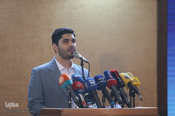 قوت و ضعف‌‌های نمایشگاه «ایران نوشت»