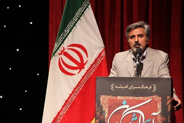 دفاع از انقلاب دین‌خواهی و عرفان مثلث تمییز اصالت ادبیت مقاومت است