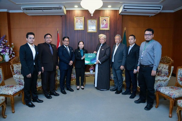 تسهیل سفر حج برای زائران تایلندی تسهیل سفر حج برای زائران تایلندی